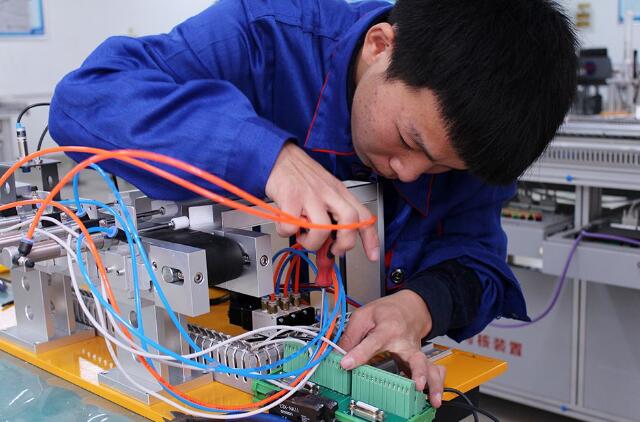 ���_�м����W(xu��)Ժ