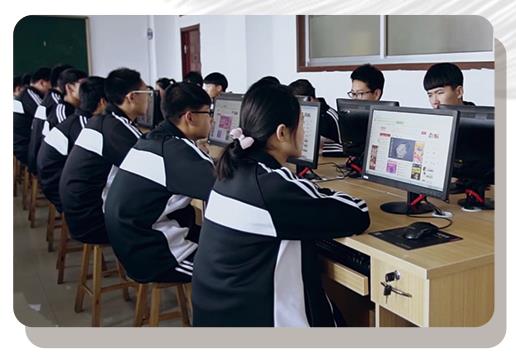 �����и߼������WУ����