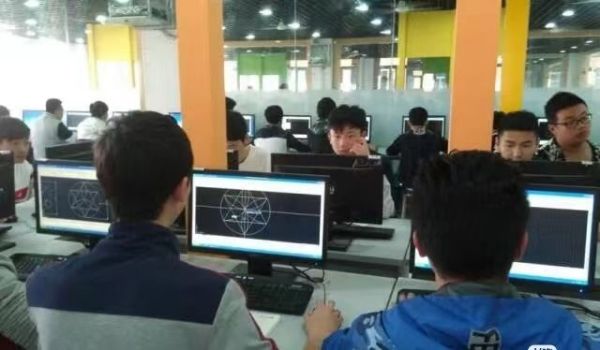 ɽ�|�������WУ�_�O����Щ���I��